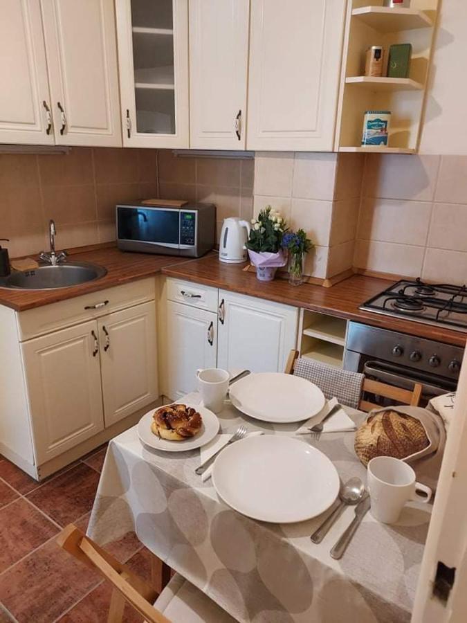Alfoeldi Palace Apartman Debrecen Buitenkant foto