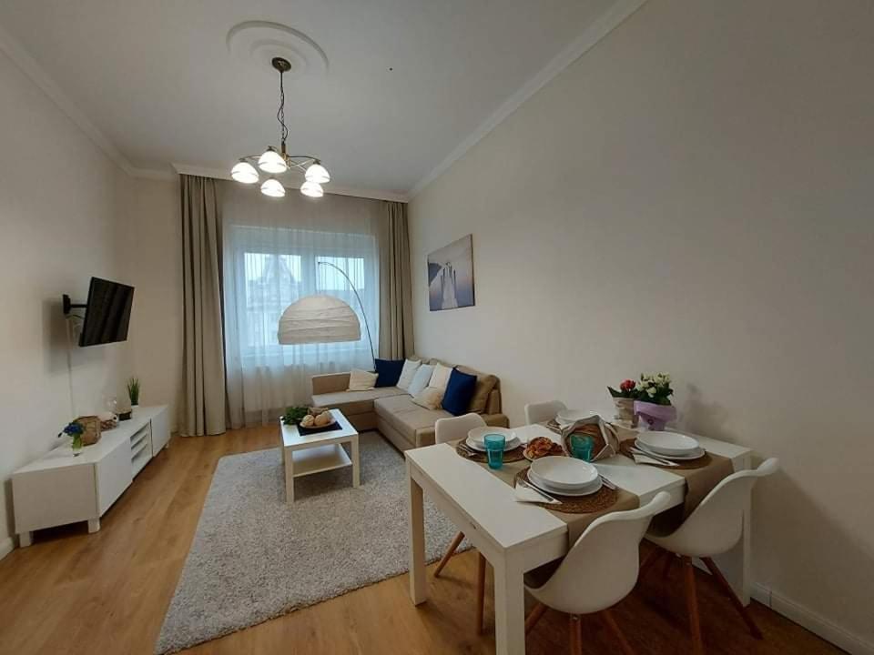 Alfoeldi Palace Apartman Debrecen Buitenkant foto