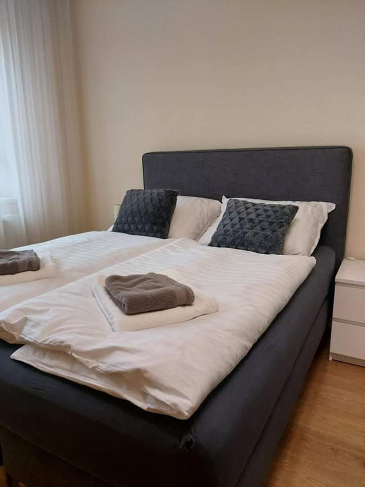 Alfoeldi Palace Apartman Debrecen Buitenkant foto